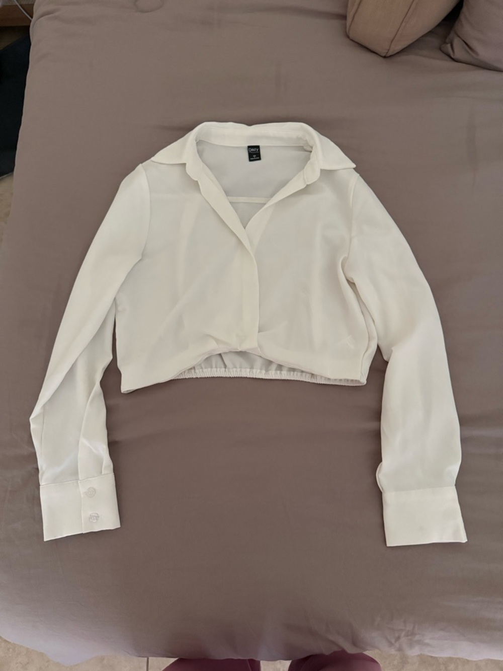 Cropped shirt